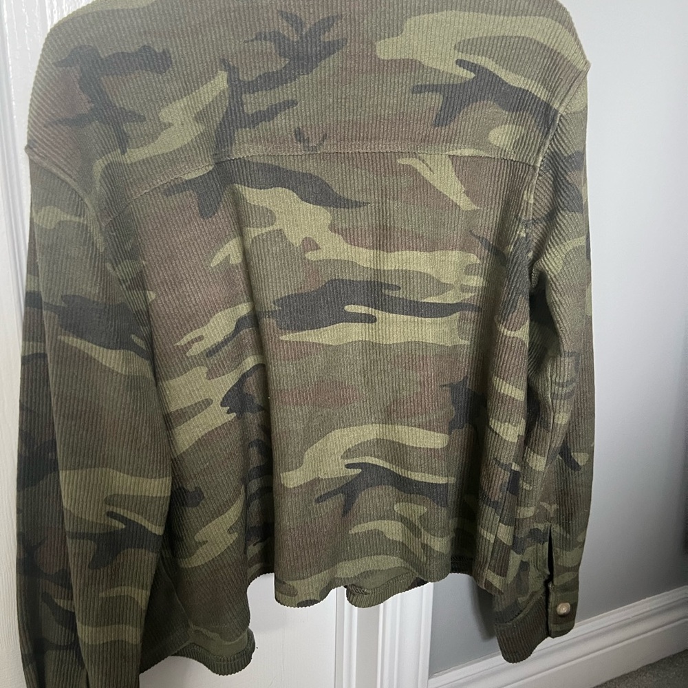 Camo Button-Up Shacket - Picture 2 of 7